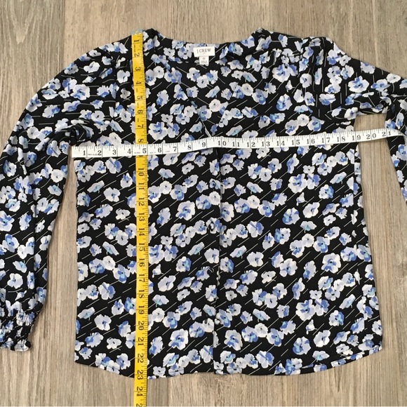 J Crew Women's Floral Print Long Sleeve V Neck Blouse Blue White Size XS - Picture 4 of 8